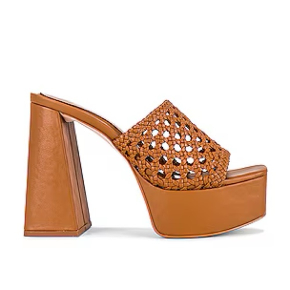 Jennifer Lopez Brown Platform Sandals